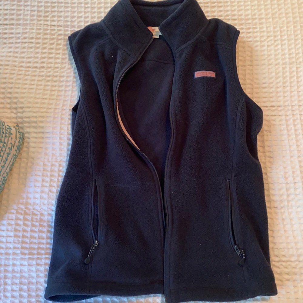 Vineyard vines fleece vest